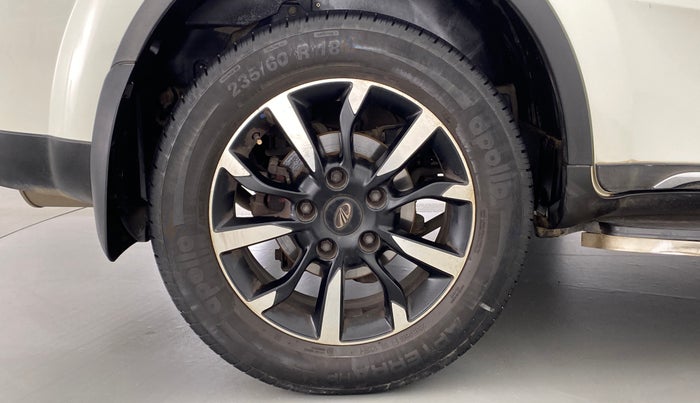 2018 Mahindra XUV500 W11 (O) AT, Diesel, Automatic, 36,159 km, Right Rear Wheel