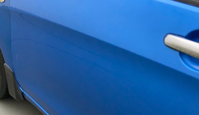 2015 Maruti Celerio VXI CNG, CNG, Manual, 52,929 km, Front passenger door - Minor scratches
