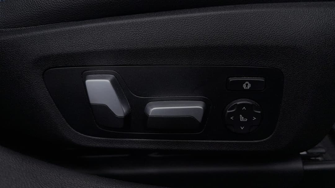 2021 BMW 3 30i M Sport, Automatic, 65306 km, Drivers Side Adjustment Panel
