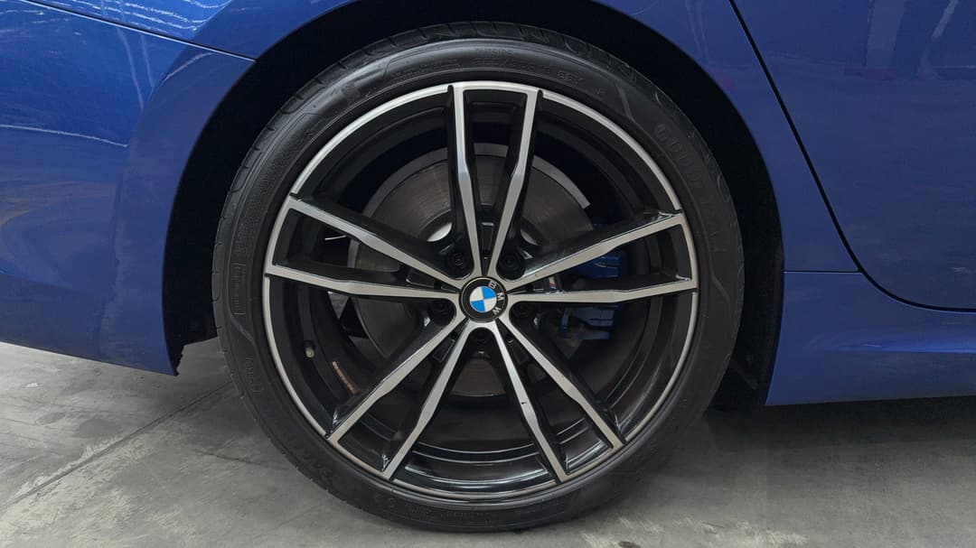 2021 BMW 3 30i M Sport, Automatic, 65306 km, Right Rear Wheel