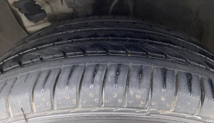 2018 Hyundai Elite i20 ASTA 1.2 (O), Petrol, Manual, 24,193 km, Left Front Tyre Tread