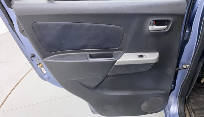 2012 Maruti Wagon R 1.0 VXI, Petrol, Manual, 30,121 km, Rear left door - Trim has minor damage