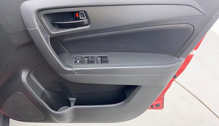 2017 Maruti Vitara Brezza VDI, Diesel, Manual, 24,367 km, Driver Side Door Panels Controls