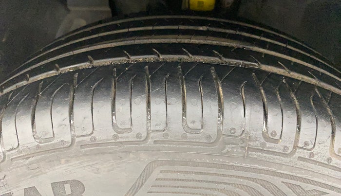 2019 Ford Ecosport 1.5 TITANIUM SIGNATURE TI VCT (SUNROOF), Petrol, Manual, 40,866 km, Left Front Tyre Tread