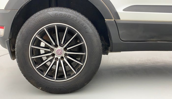 2019 Ford Ecosport 1.5 TITANIUM SIGNATURE TI VCT (SUNROOF), Petrol, Manual, 40,866 km, Right Rear Wheel