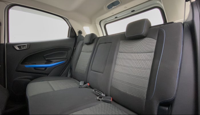 2019 Ford Ecosport 1.5 TITANIUM SIGNATURE TI VCT (SUNROOF), Petrol, Manual, 40,866 km, Right Side Rear Door Cabin