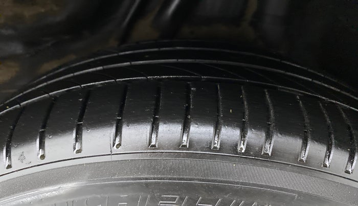 2017 Honda BR-V 1.5L I-VTEC S, Petrol, Manual, 88,419 km, Left Rear Tyre Tread