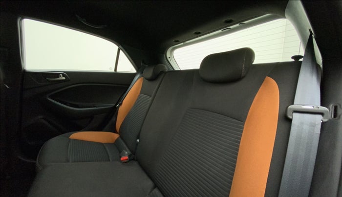 2015 Hyundai i20 Active 1.2 SX, Petrol, Manual, 62,086 km, Right Side Rear Door Cabin
