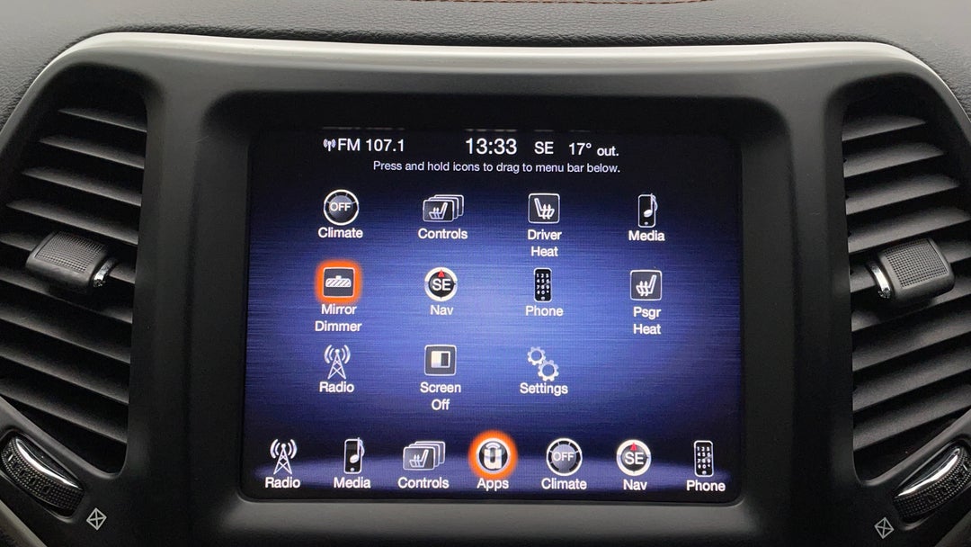 2015 Jeep Cherokee Limited (4x4), Automatic, 84331 km, Infotainment System