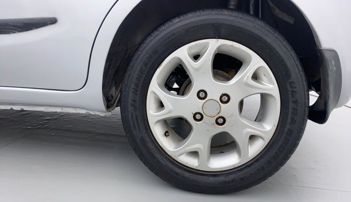 2012 Renault Pulse RX Z DIESEL, Diesel, Manual, 1,02,630 km, Left Rear Wheel