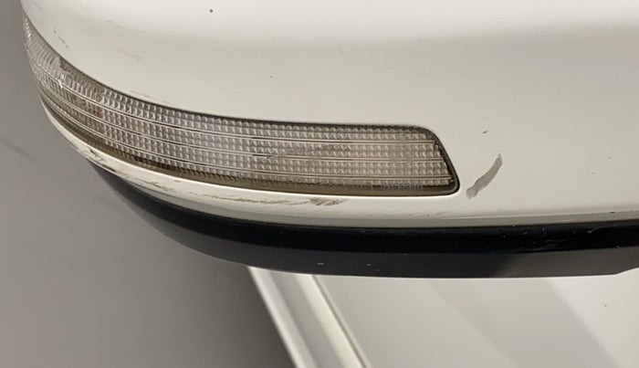 2012 Honda City 1.5L I-VTEC V MT, Petrol, Manual, 1,02,928 km, Right rear-view mirror - Indicator light has minor damage