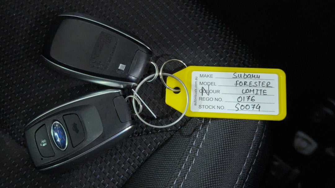 2024 Subaru Forester 2.5i (AWD), Automatic, 39036 km, Key Close-up