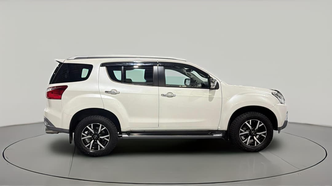2020 Isuzu MU-X Ls-t (4x2), Automatic, 92789 km, Right Side View