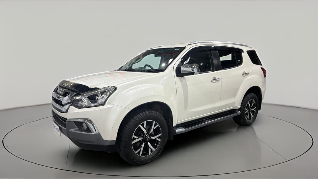 2020 Isuzu MU-X Ls-t (4x2), Automatic, 92789 km, Left Front Diagonal (45- Degree) View