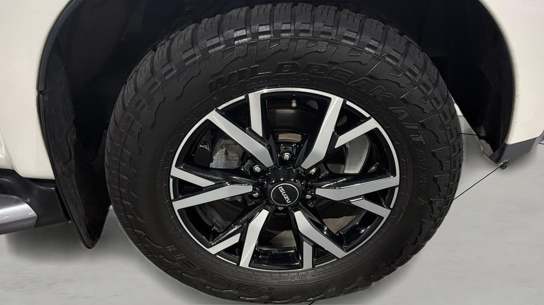 2020 Isuzu MU-X Ls-t (4x2), Automatic, 92789 km, Right Front Wheel