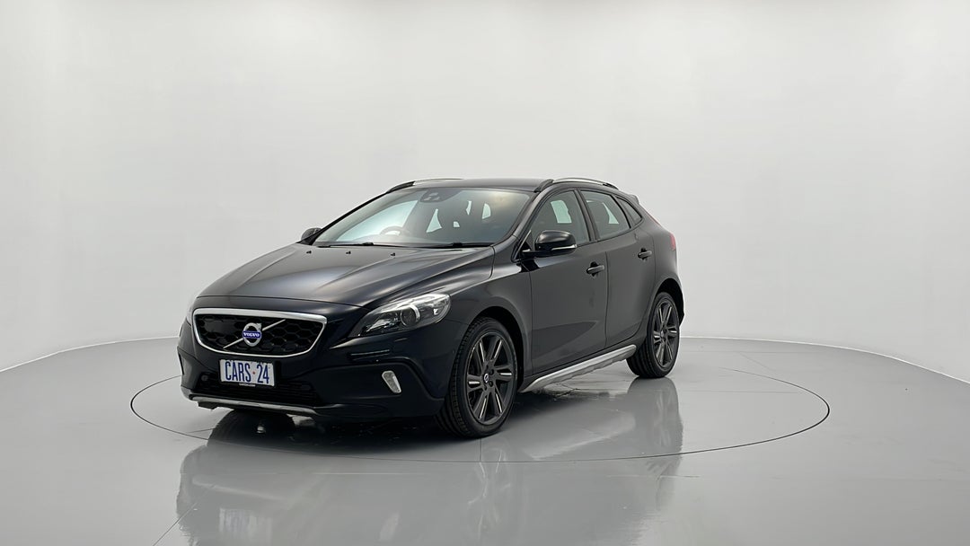 2015 Volvo V40 D4 Luxury, Automatic, 39486 km, Left Front Diagonal (45- Degree) View