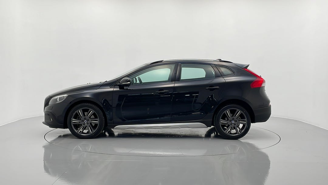 2015 Volvo V40 D4 Luxury, Automatic, 39486 km, Left Side View