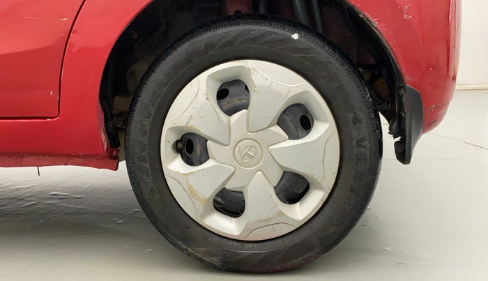 2015 Tata Bolt XE REVOTRON, CNG, Manual, 52,552 km, Left Rear Wheel
