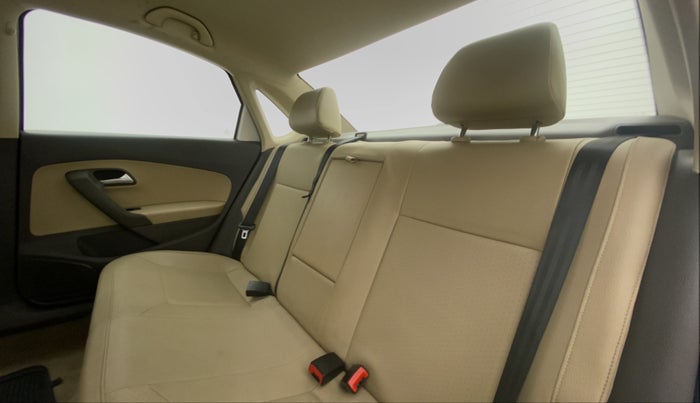 2015 Volkswagen Vento HIGHLINE TDI AT, Diesel, Automatic, 53,921 km, Right Side Rear Door Cabin