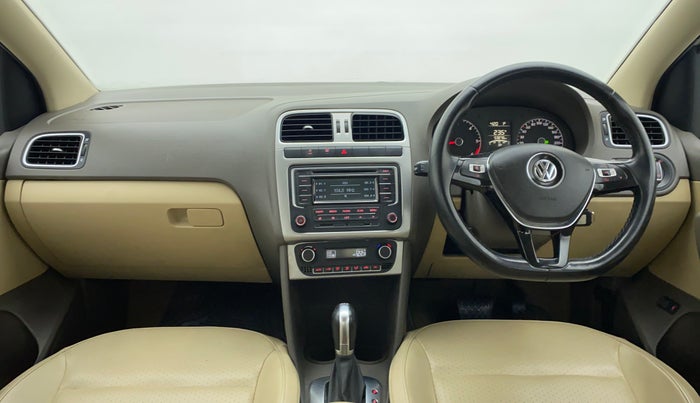 2015 Volkswagen Vento HIGHLINE TDI AT, Diesel, Automatic, 53,921 km, Dashboard