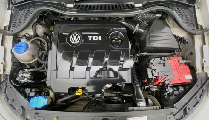 2015 Volkswagen Vento HIGHLINE TDI AT, Diesel, Automatic, 53,921 km, Open Bonet