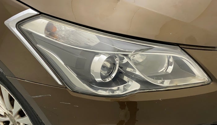 2015 Maruti Ciaz ZXI, Petrol, Manual, 86,689 km, Right headlight - Minor damage