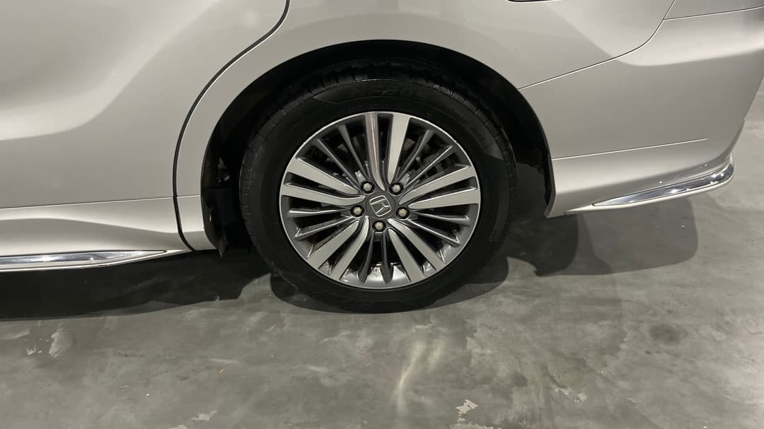 2019 Honda Odyssey Vti-l, Automatic, 68437 km, Left Rear Wheel