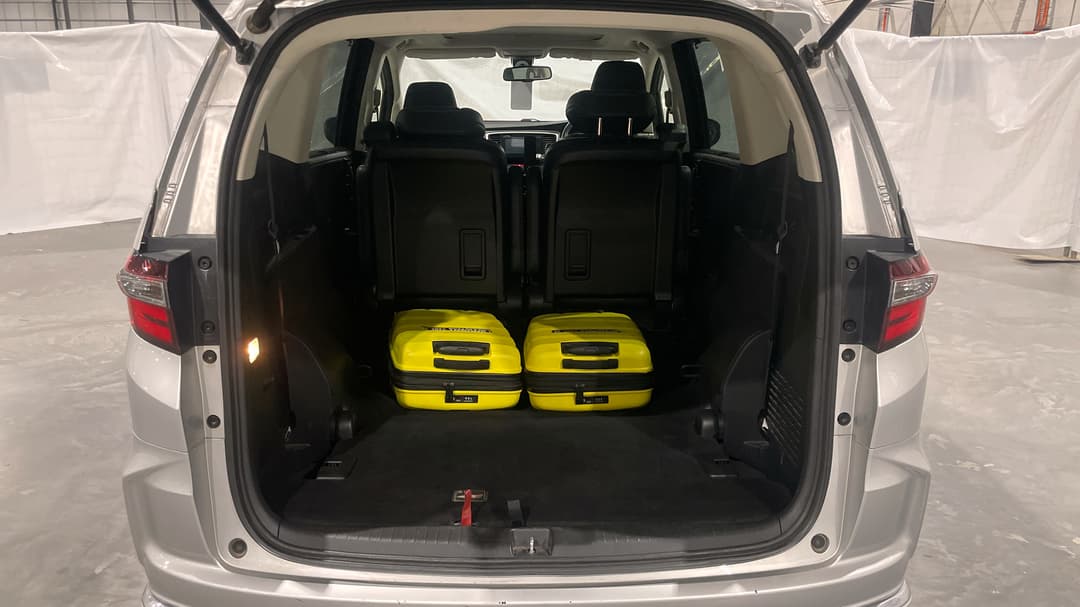 2019 Honda Odyssey Vti-l, Automatic, 68437 km, Boot Inside View with Luggage