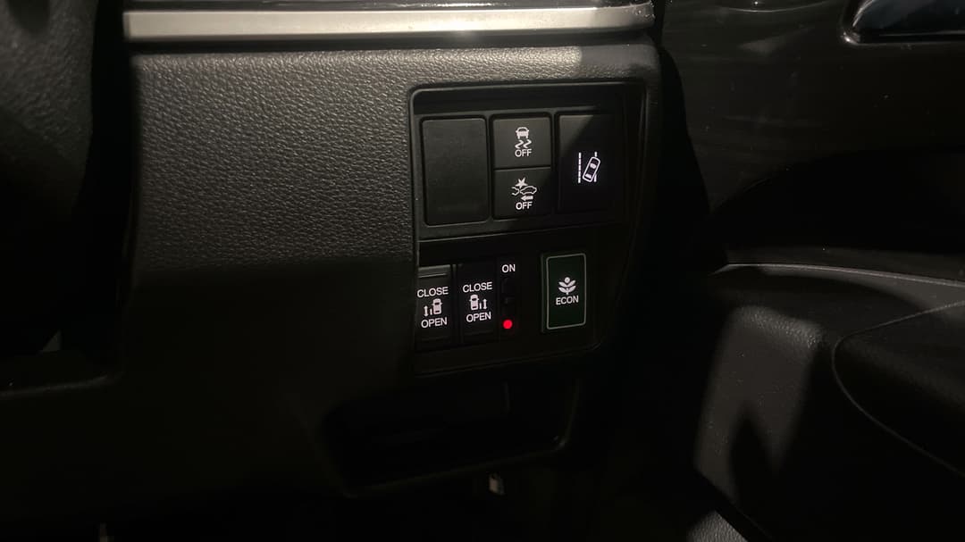 2019 Honda Odyssey Vti-l, Automatic, 68437 km, Utility Switches/Buttons