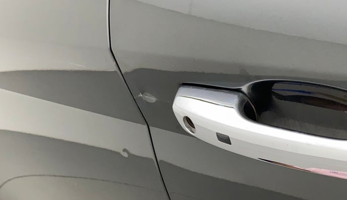 2019 Hyundai VENUE SX PLUS 1.0 TURBO DCT, Petrol, Automatic, 30,547 km, Driver-side door - Slightly dented