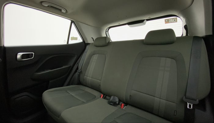 2019 Hyundai VENUE SX PLUS 1.0 TURBO DCT, Petrol, Automatic, 30,547 km, Right Side Rear Door Cabin