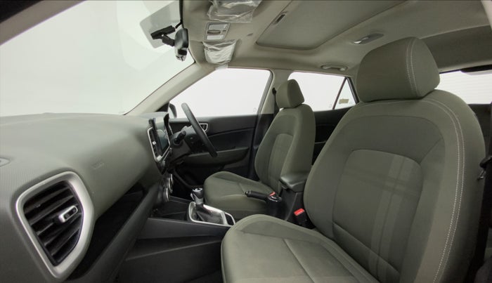 2019 Hyundai VENUE SX PLUS 1.0 TURBO DCT, Petrol, Automatic, 30,547 km, Right Side Front Door Cabin