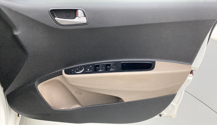 2014 Hyundai Grand i10 ASTA 1.2 AT VTVT, Petrol, Automatic, 60,879 km, Driver Side Door Panels Control