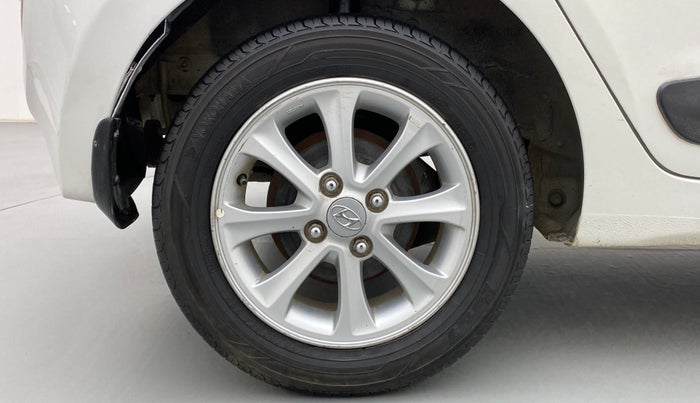 2014 Hyundai Grand i10 ASTA 1.2 AT VTVT, Petrol, Automatic, 60,879 km, Right Rear Wheel