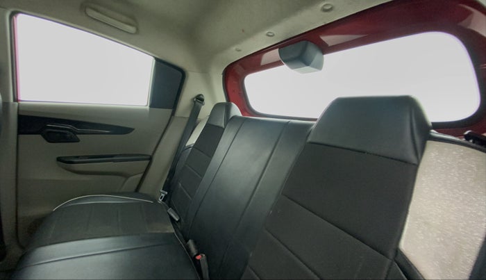 2016 Mahindra Kuv100 K4+ 6 STR, Petrol, Manual, 26,143 km, Right Side Rear Door Cabin