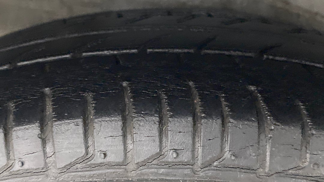 Right Rear Tyre Tread