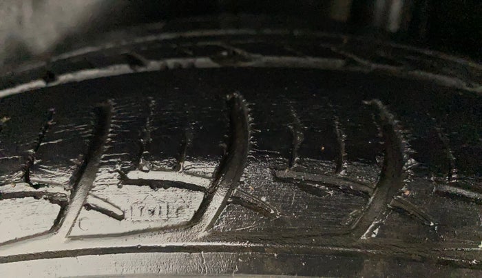 2018 Maruti Ciaz SIGMA 1.4 MT PETROL, CNG, Manual, 55,081 km, Left Rear Tyre Tread