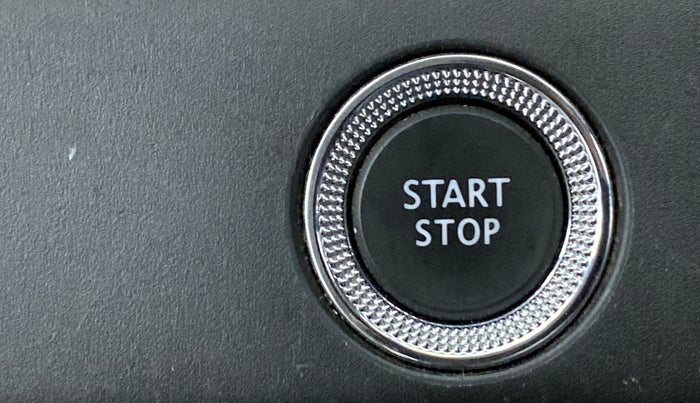2021 Renault TRIBER RXZ AT, Petrol, Automatic, 30,521 km, Keyless Start/ Stop Button