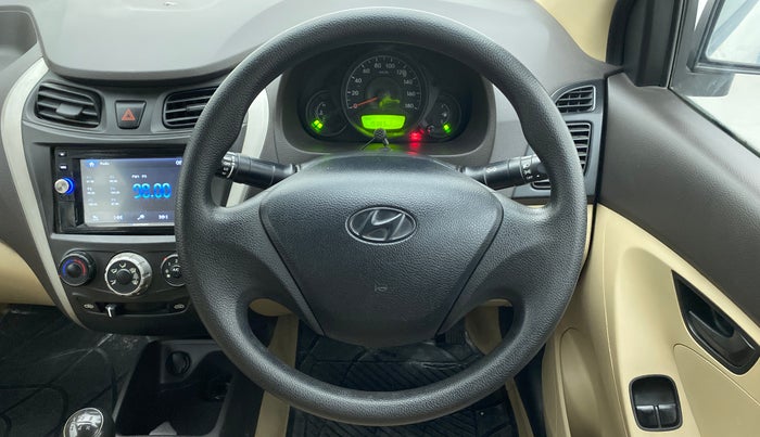 2018 Hyundai Eon ERA PLUS, Petrol, Manual, 19,450 km, Steering Wheel Close Up