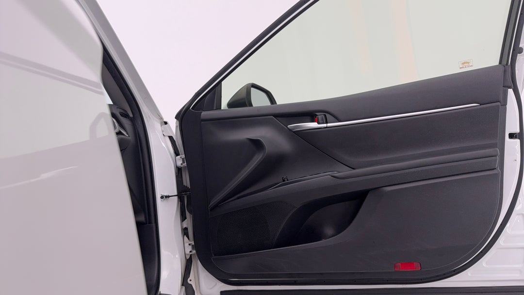 2020 Toyota Camry Ascent Hybrid, Automatic, 96411 km, Speaker View