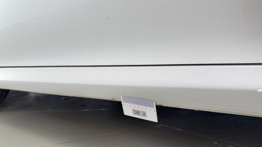 2020 Toyota Camry Ascent Hybrid, Automatic, 96411 km, Door Sills Front LHS Scratch