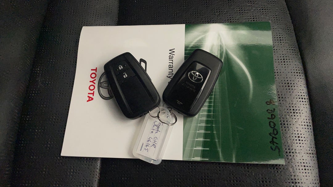 2017 Toyota C-HR Koba (2wd), Automatic, 97125 km, Key Close-up