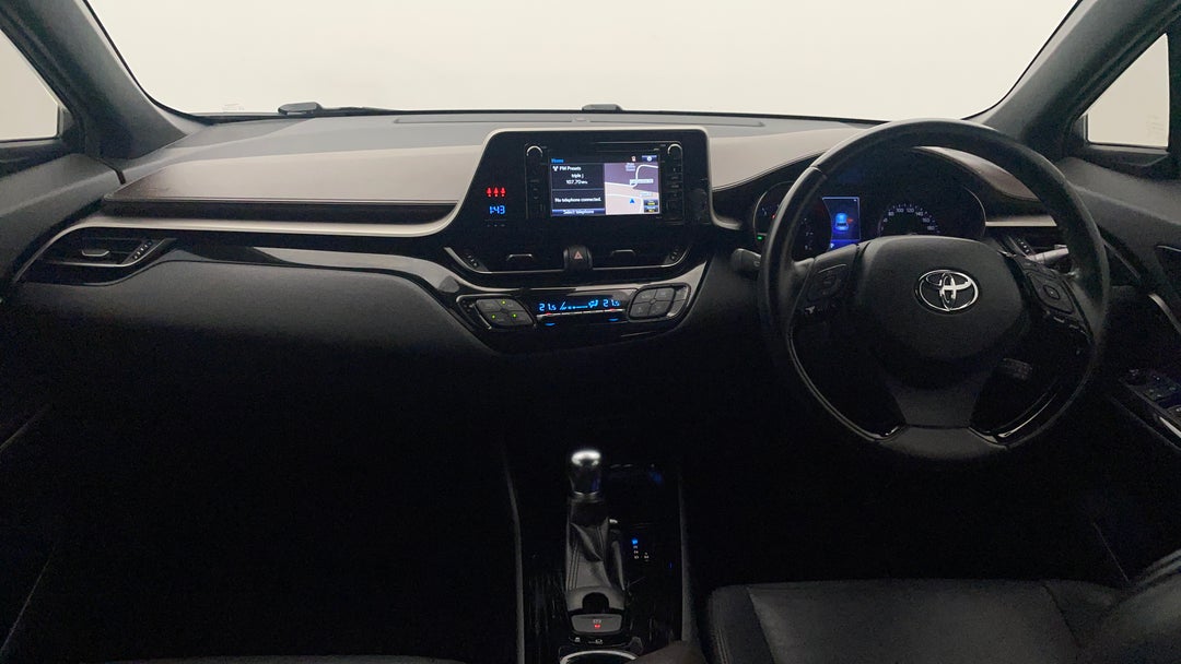 2017 Toyota C-HR Koba (2wd), Automatic, 97125 km, Dashboard View