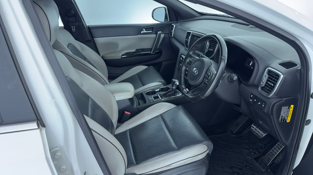 2016 Kia Sportage Gt-line (AWD), Automatic, 81145 km, Right Side Front Door Cabin View