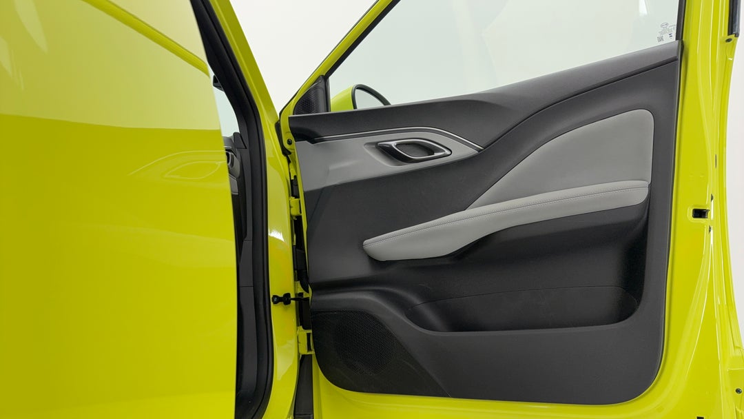 2025 Byd Atto 1 Essential, Automatic, 316 km, Speaker View