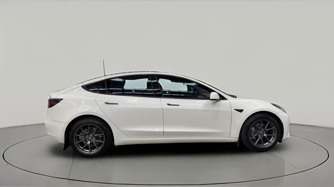 2023 Tesla Model 3 Long Range, Automatic, 59980 km, Right Side View