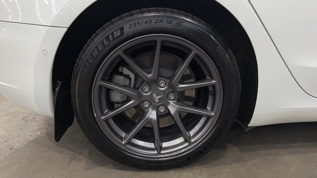 2023 Tesla Model 3 Long Range, Automatic, 59980 km, Right Rear Wheel