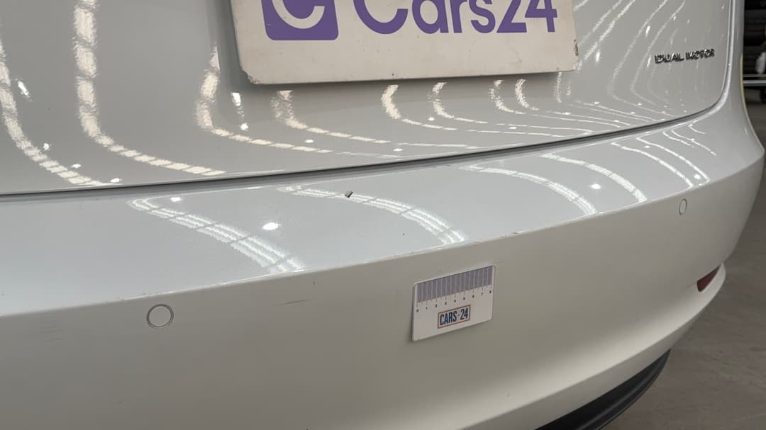 2023 Tesla Model 3 Long Range, Automatic, 59980 km, Bumper Rear Scuff