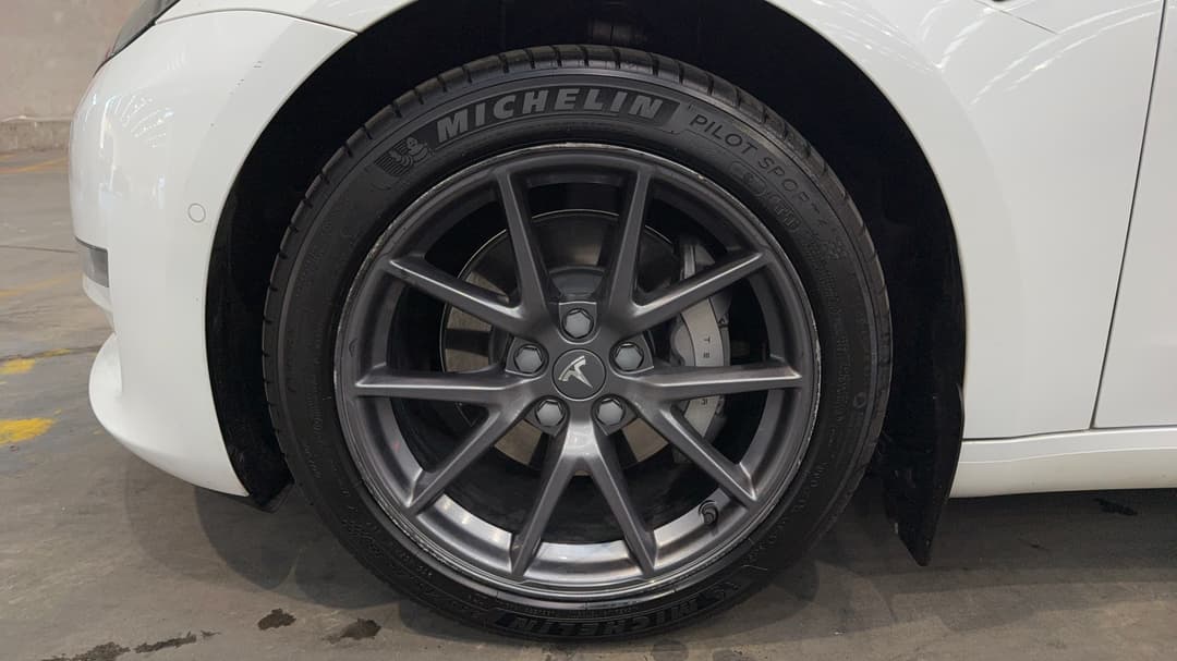 2023 Tesla Model 3 Long Range, Automatic, 59980 km, Left Front Wheel