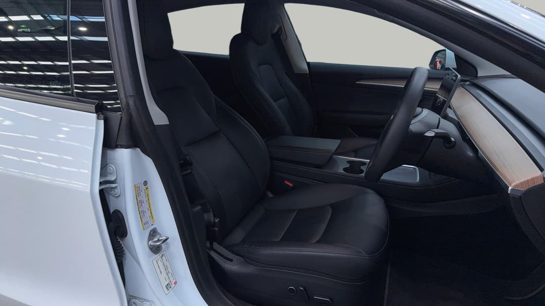 2023 Tesla Model 3 Long Range, Automatic, 59980 km, Right Side Front Door Cabin View
